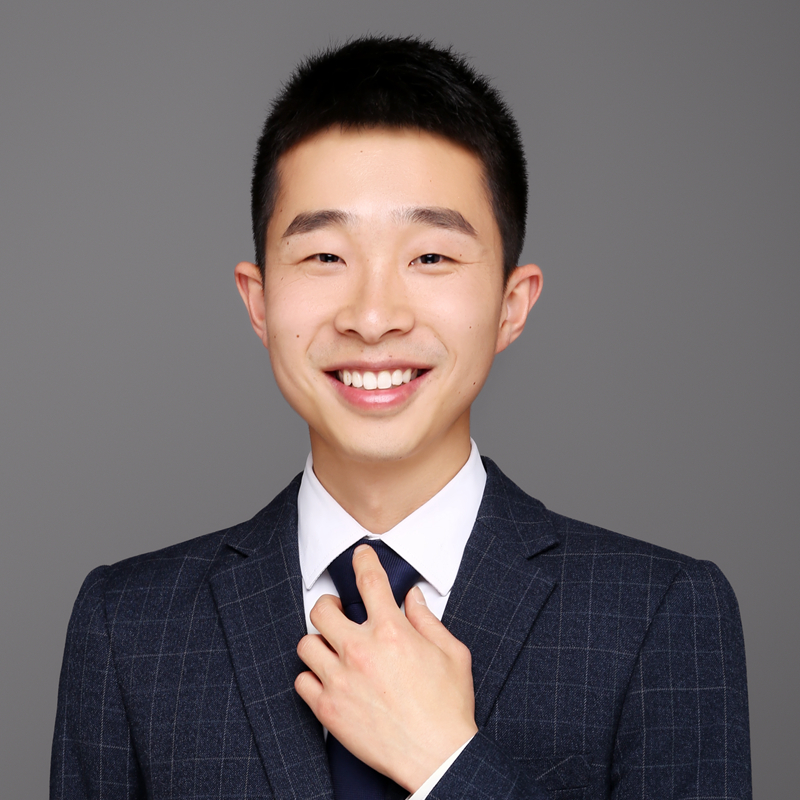 刘振明,男,初话语言工作室副校长大连播音主持研究会会员播音系毕业